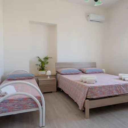 Villa Rosa House 100 Meters From The Blue Sea San Pietro in Bevagna