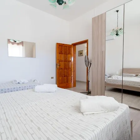 Rosa House 100 Meters From The Blue Sea * San Pietro in Bevagna