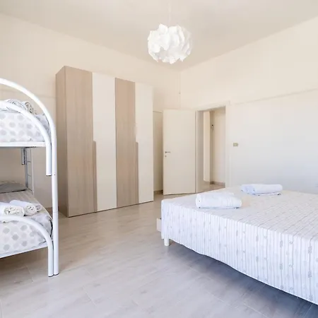 Villa Rosa House 100 Meters From The Blue Sea San Pietro in Bevagna