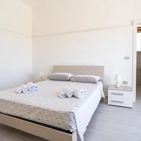 Rosa House 100 Meters From The Blue Sea San Pietro in Bevagna