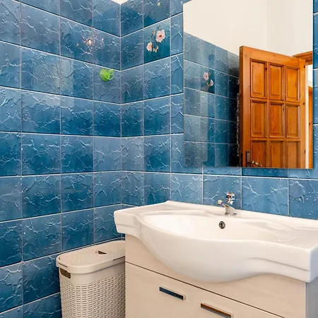 Villa Rosa House 100 Meters From The Blue Sea
