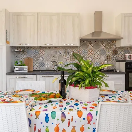 Villa Rosa House 100 Meters From The Blue Sea
