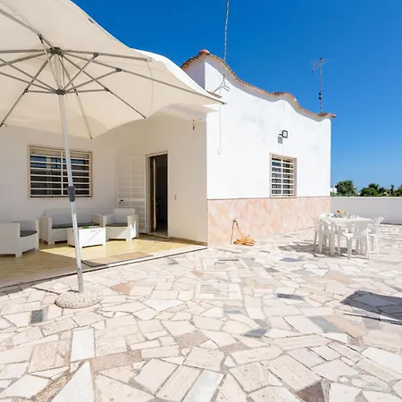 Rosa House 100 Meters From The Blue Sea Villa San Pietro in Bevagna